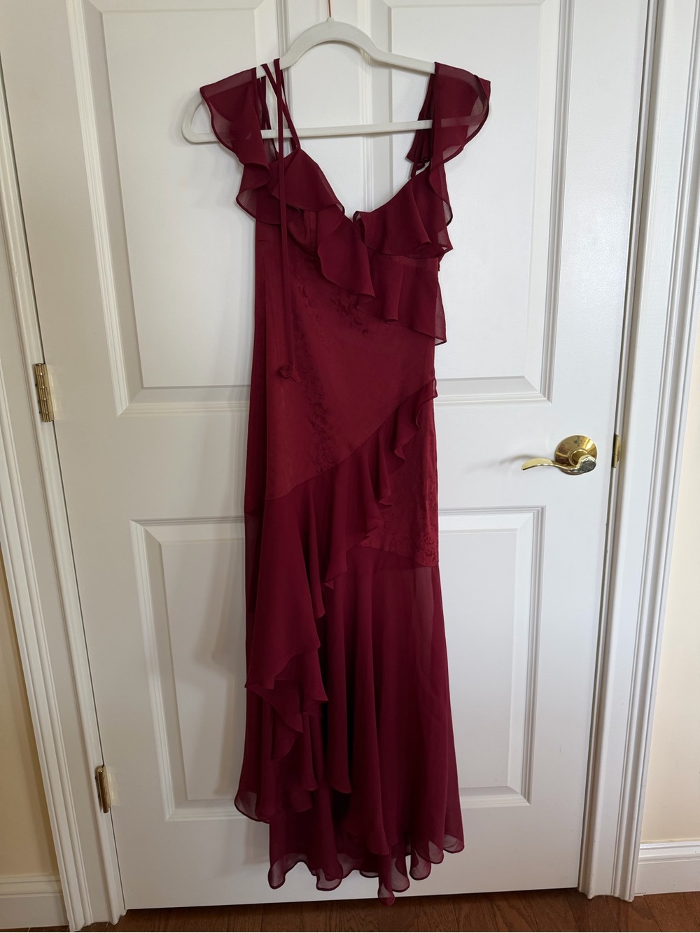 En Saison Annalis High-Low Burgundy Dress - Picture 4 of 6